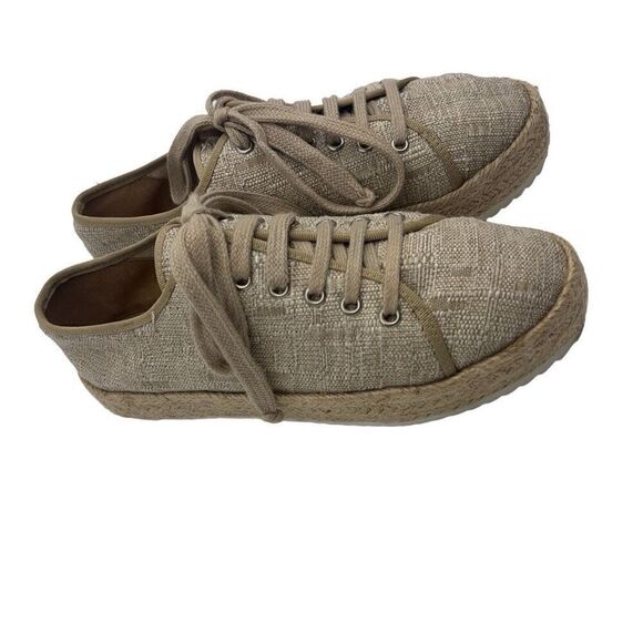 Five world  - Picture 1 of 7